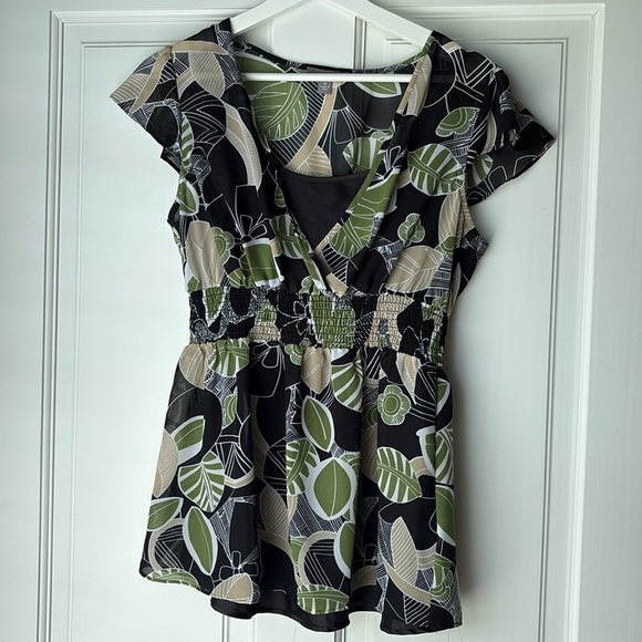 Apt. 9 Black and Green Peplum Blouse Top size medium - Picture 1 of 4